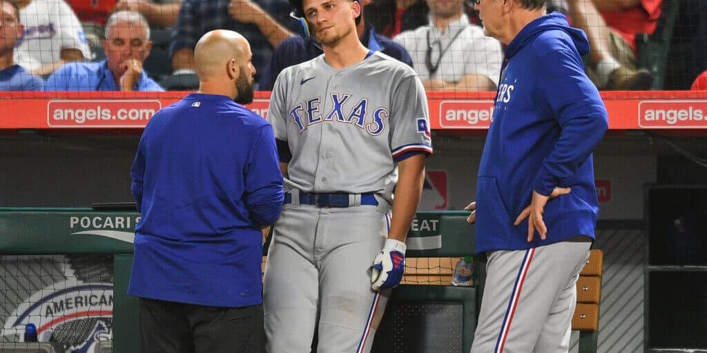 Rangers’ Corey Seager exits with forearm contusion, X-rays negative: Could Texas survive his absence?