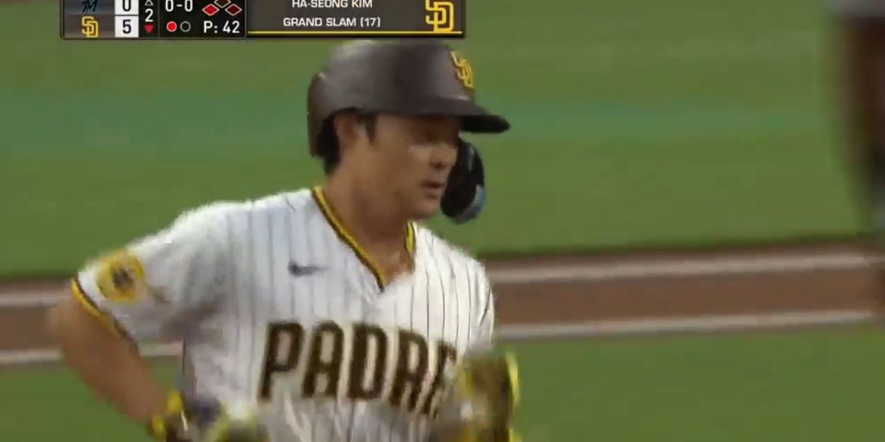 Ha-Seong Kim hits a grand slam, extending the Padres' lead over the Marlins